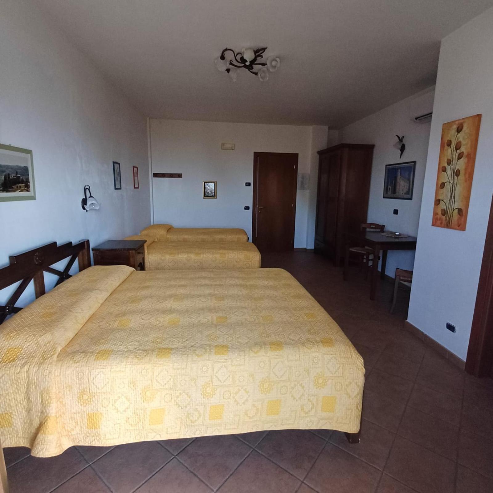 Agriturismo Le Viole Бароло Экстерьер фото